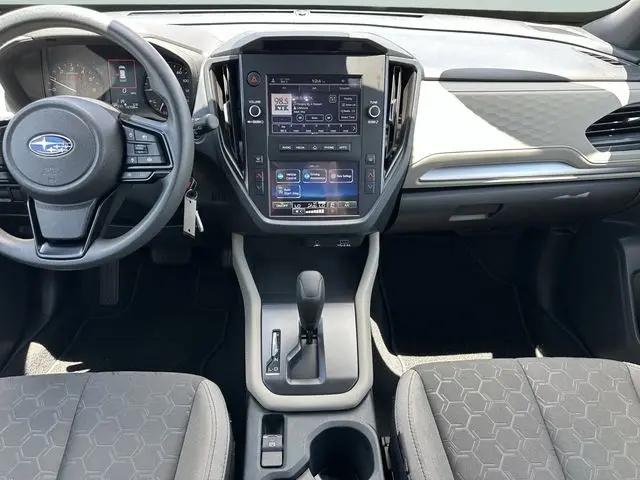 2025 Subaru Forester Base