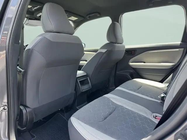 2025 Subaru Forester Base