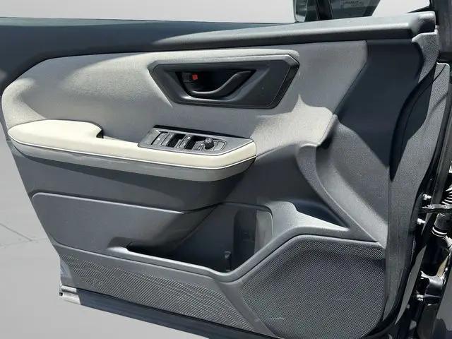 2025 Subaru Forester Base