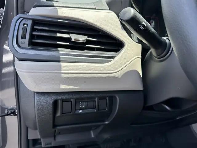 2025 Subaru Forester Base