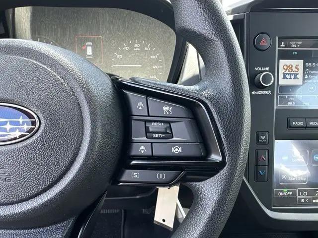 2025 Subaru Forester Base