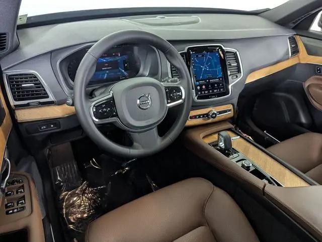 2024 Volvo XC90 Recharge T8 Plus Bright Theme 7-Seater