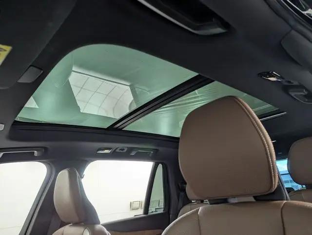 2024 Volvo XC90 Recharge T8 Plus Bright Theme 7-Seater