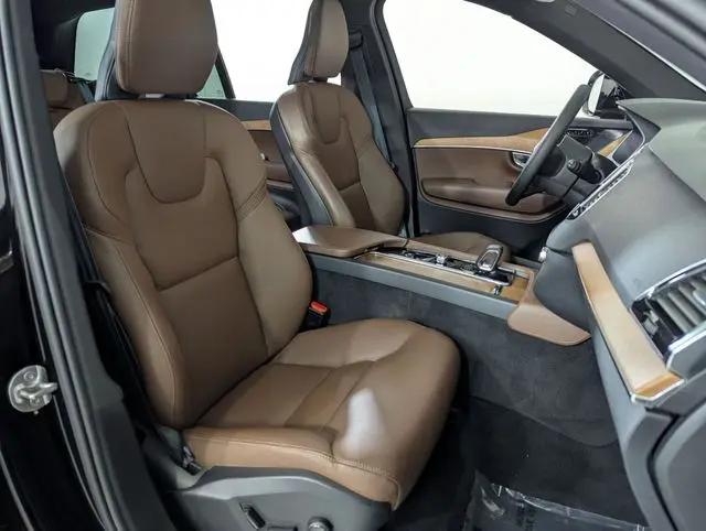 2024 Volvo XC90 Recharge T8 Plus Bright Theme 7-Seater