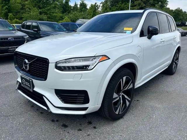 2021 Volvo XC90 Recharge T8 R-Design 7 Passenger