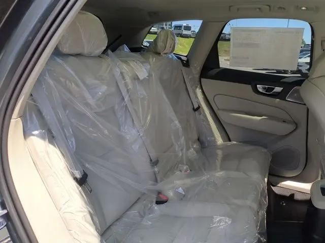2026 Volvo XC60 Plug-In Hybrid Ultra, T8 AWD Electric/Gasoline, Dark
