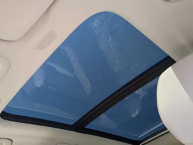 2026 Volvo XC60 Plug-In Hybrid Ultra, T8 AWD Electric/Gasoline, Dark