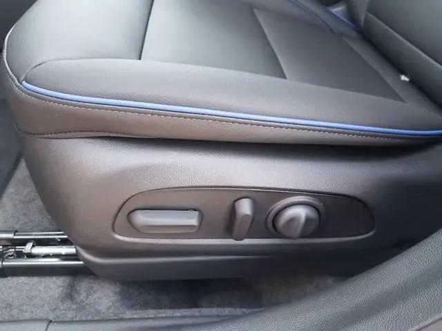 2026 Buick NV Sport Touring FWD
