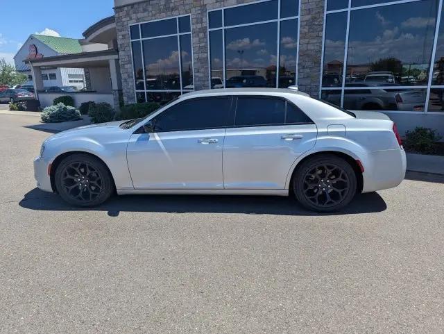 2019 Chrysler 300 Touring