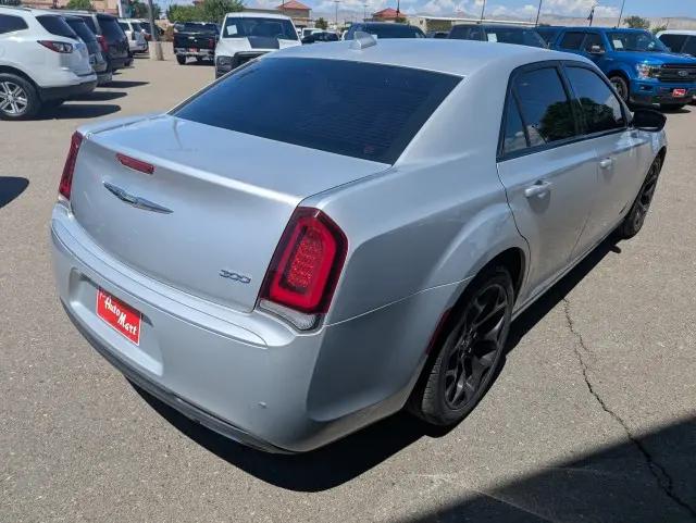 2019 Chrysler 300 Touring