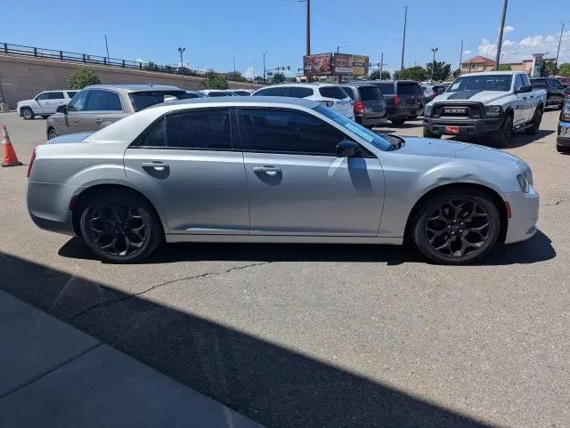 2019 Chrysler 300 Touring