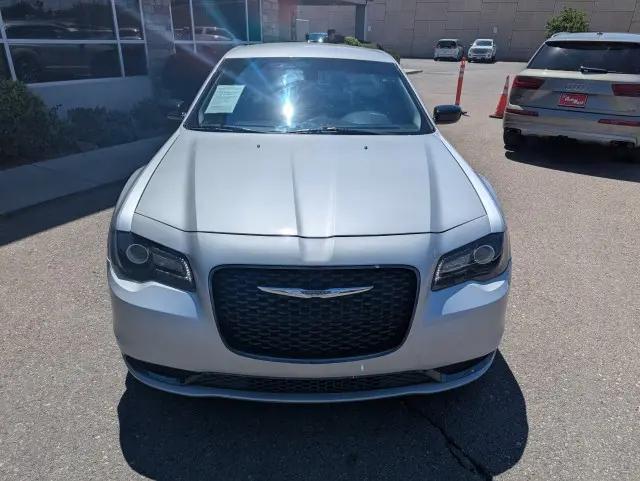 2019 Chrysler 300 Touring