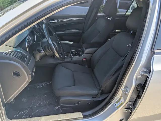 2019 Chrysler 300 Touring
