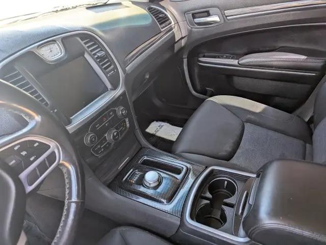 2019 Chrysler 300 Touring