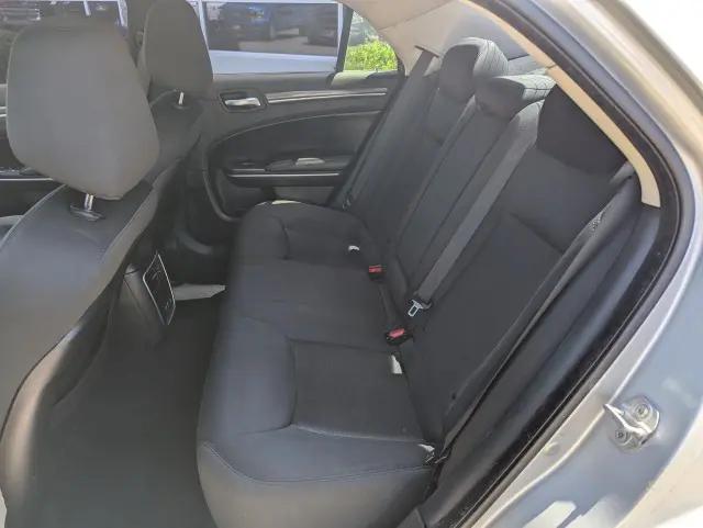 2019 Chrysler 300 Touring