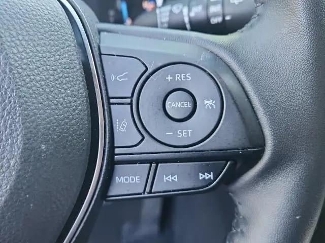 2025 Toyota RAV4 Hybrid SE