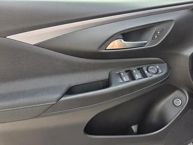 2026 Buick NV Preferred FWD