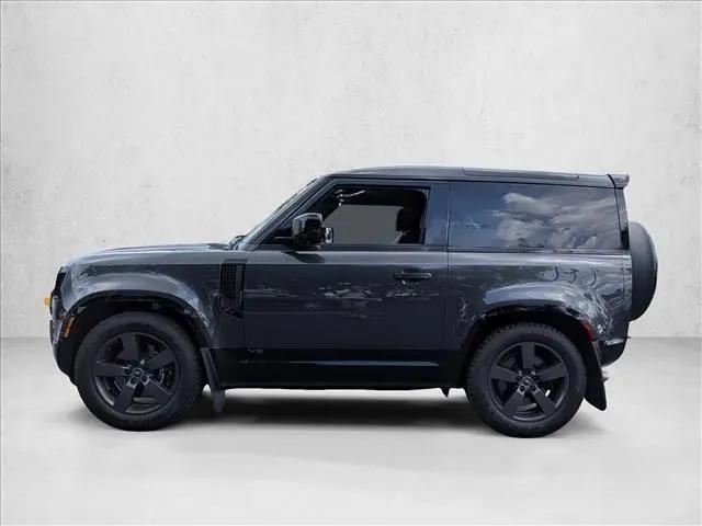 2024 Land Rover Defender 90 P525 V8