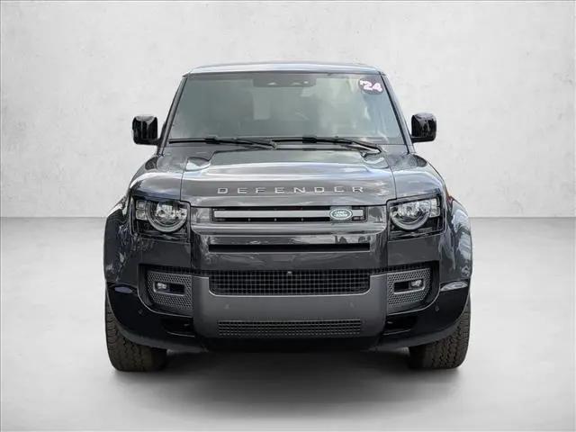 2024 Land Rover Defender 90 P525 V8