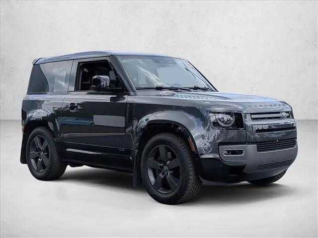 2024 Land Rover Defender 90 P525 V8