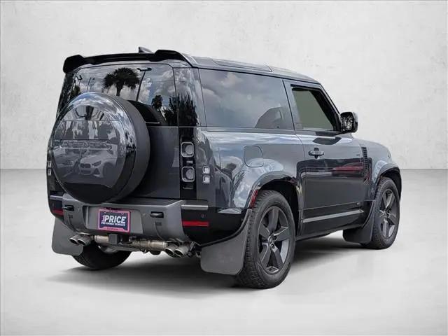 2024 Land Rover Defender 90 P525 V8
