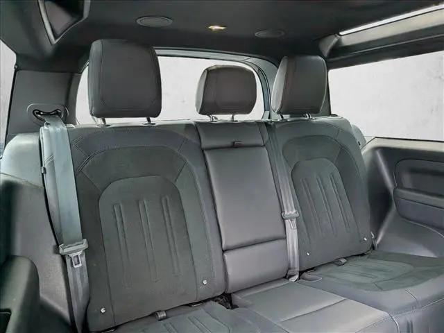 2024 Land Rover Defender 90 P525 V8