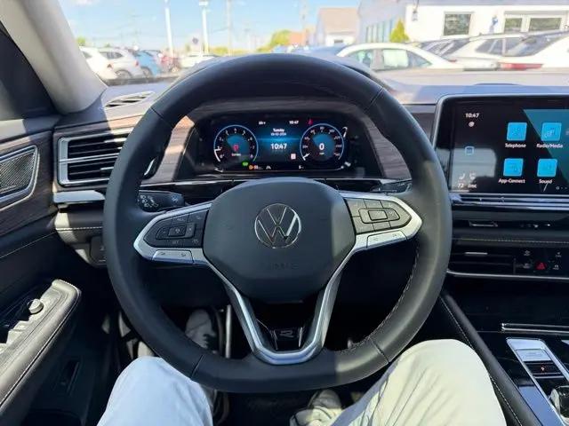 2026 Volkswagen Atlas SEL Premium R-Line