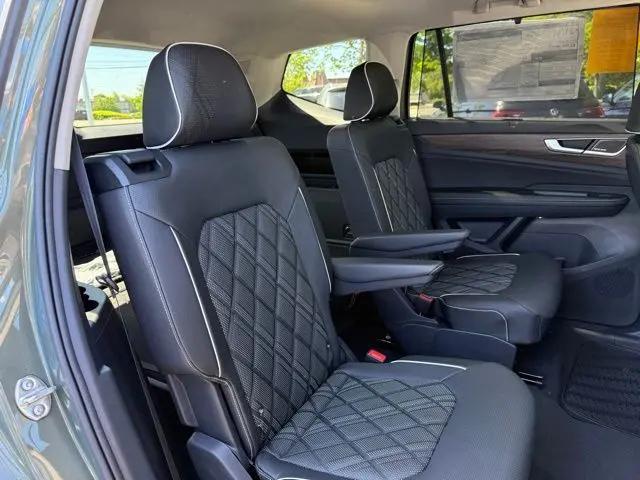 2026 Volkswagen Atlas SEL Premium R-Line