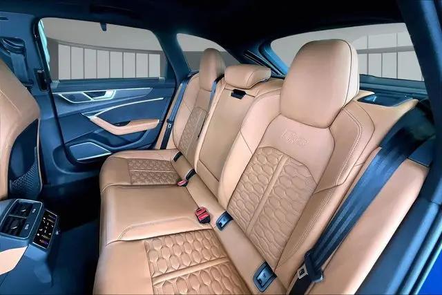 2025 Audi RS 6 Avant Performance quattro tiptronic