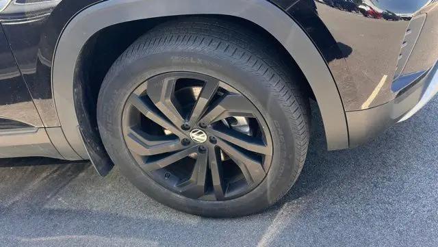 2023 Volkswagen Atlas Cross Sport 2.0T SE
