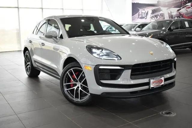 2022 Porsche Macan S