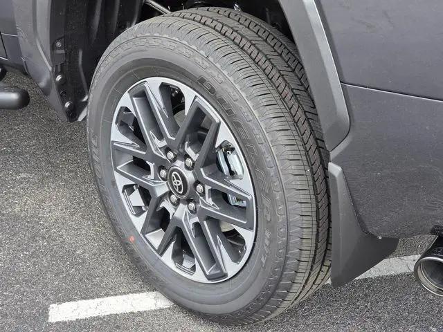 2026 Toyota Tundra Limited CrewMax 5.5' Bed