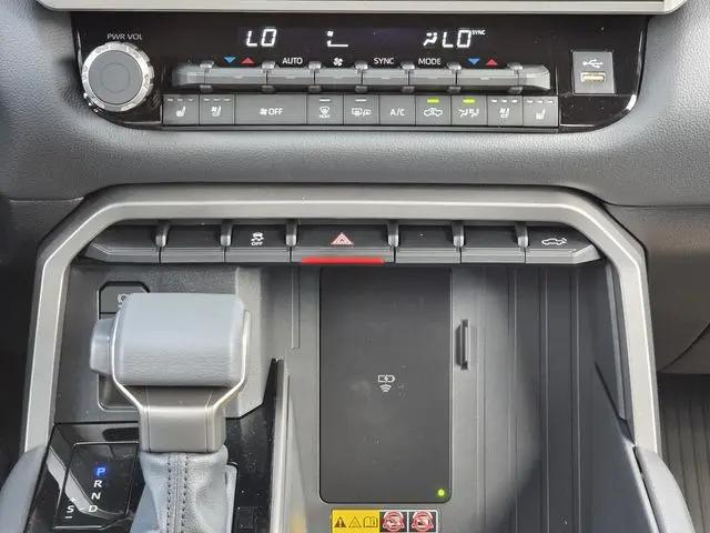 2026 Toyota Tundra Limited CrewMax 5.5' Bed
