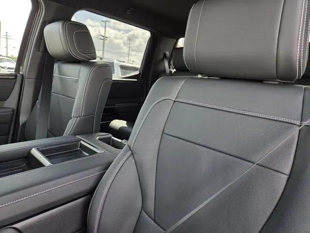 2026 Toyota Tundra Limited CrewMax 5.5' Bed