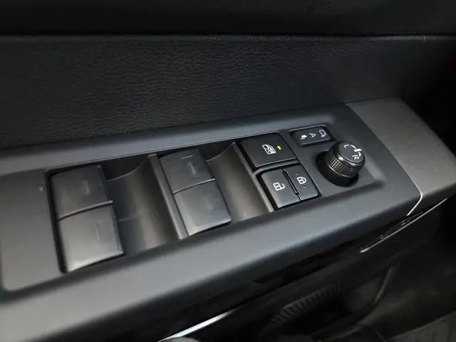 2026 Toyota Tundra Limited CrewMax 5.5' Bed