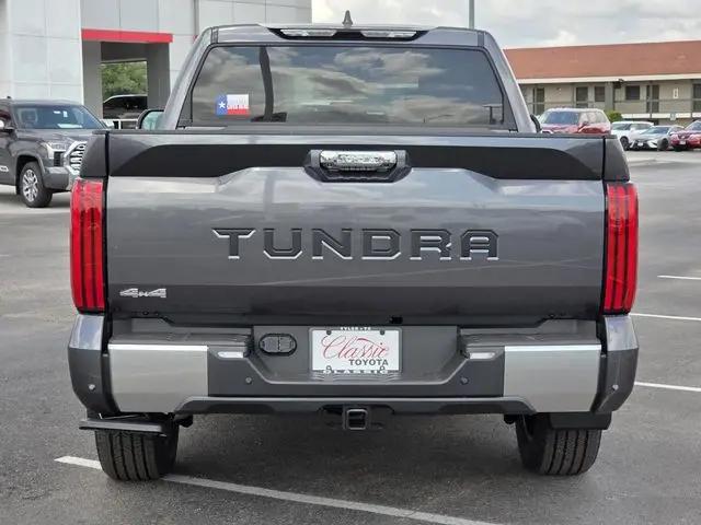 2026 Toyota Tundra Limited CrewMax 5.5' Bed