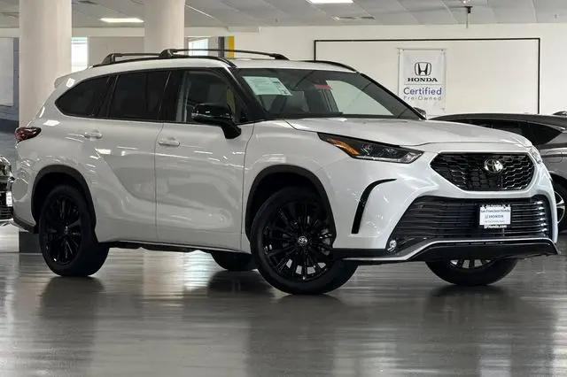 2024 Toyota Highlander XSE
