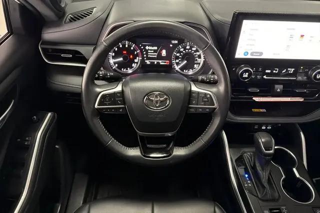 2024 Toyota Highlander XSE