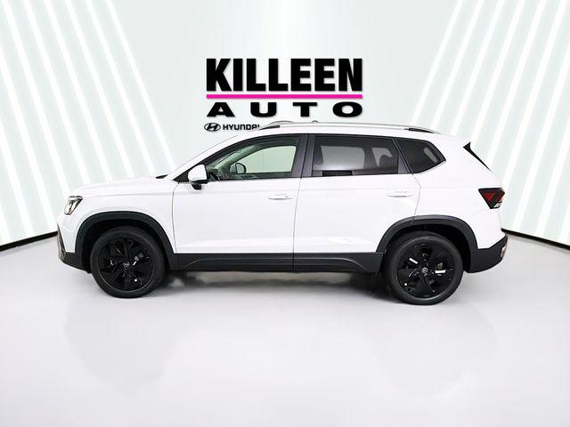 2026 Volkswagen Taos SE