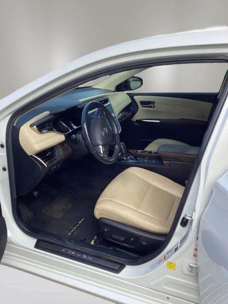 2014 Toyota Avalon Hybrid XLE Premium