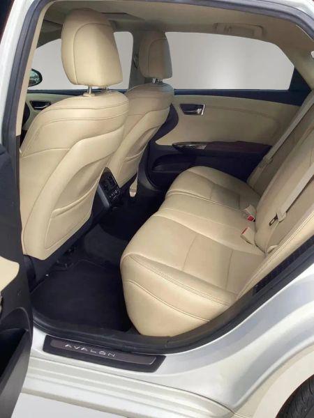 2014 Toyota Avalon Hybrid XLE Premium