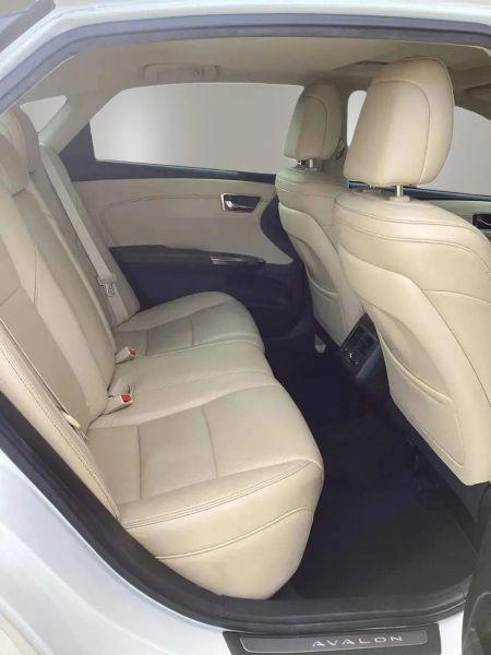 2014 Toyota Avalon Hybrid XLE Premium
