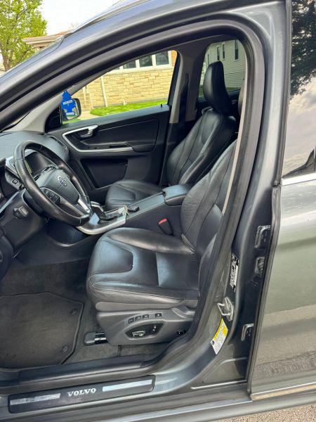2016 Volvo XC60 T5 Drive-E Premier