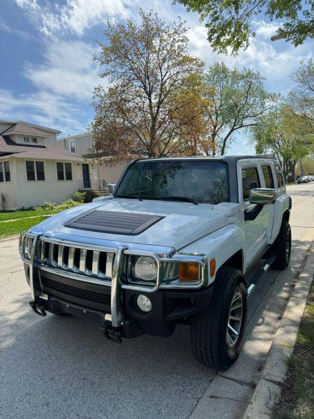 2006 HUMMER H3 Base for sale in Forest Park, IL
