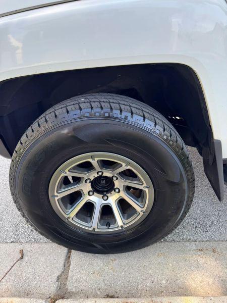 2006 HUMMER H3 Base