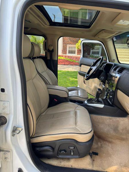 2006 HUMMER H3 Base