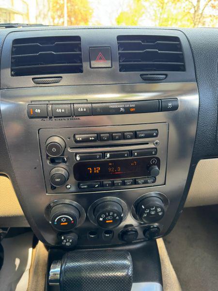 2006 HUMMER H3 Base
