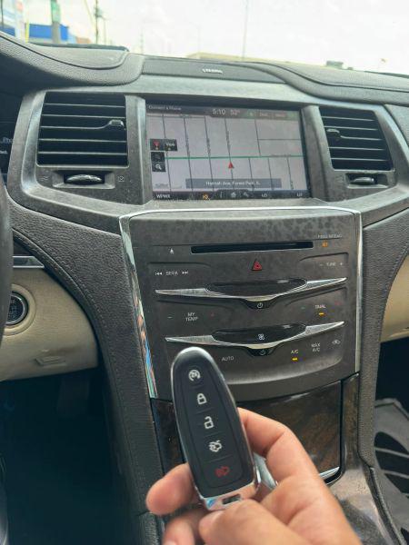 2014 Lincoln MKS Base
