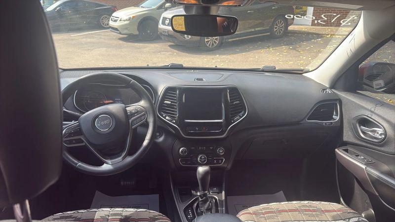 2019 Jeep Cherokee Limited FWD