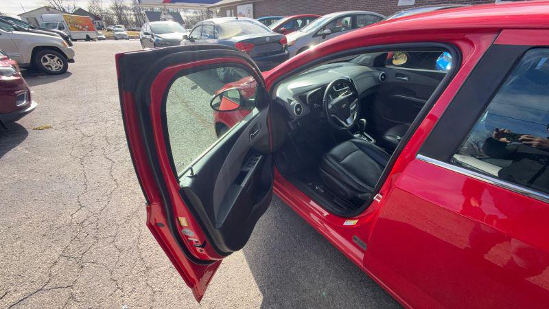 2019 Chevrolet Sonic Premier Auto
